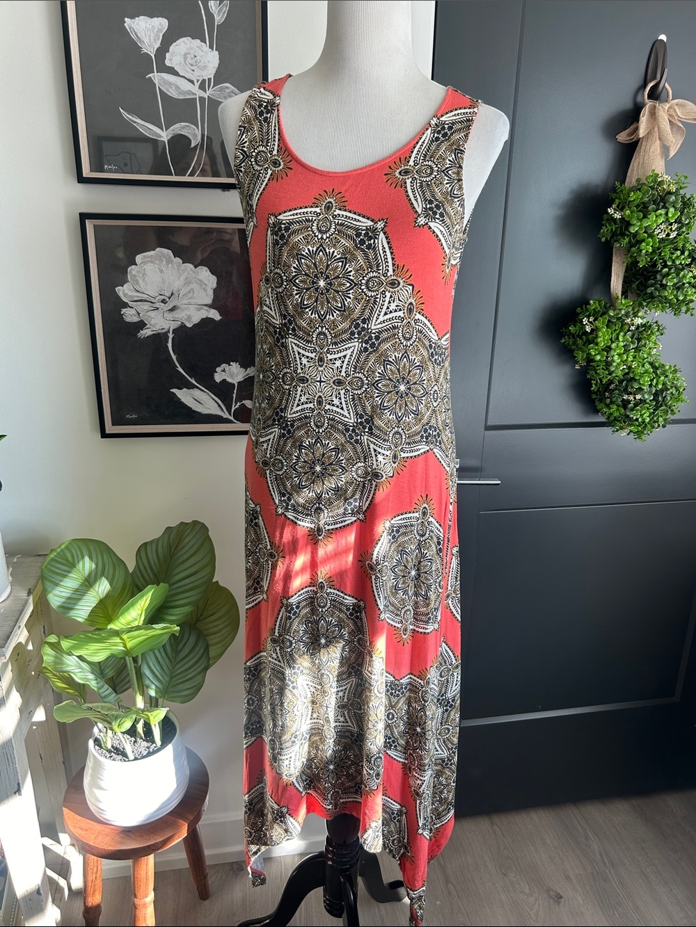 Gorgeous S Sleeveless Coral Maxi Dress with Intricate Medallion Print